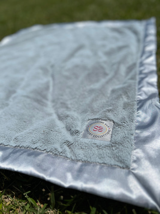 Soothing Silk Silver Blanket